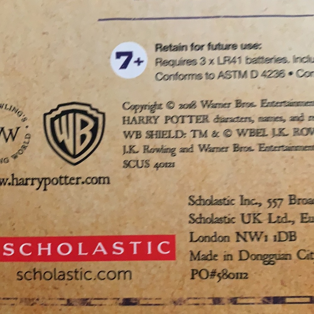 Harry Potter book &  wand - Picture 5 of 5
